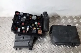OPEL Astra K (2015-2021) Fuse box 39040853 25146851