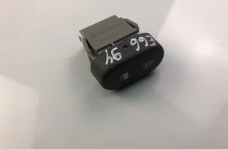 RENAULT Clio 2 generation (1998-2013) Central locking switch 038167A 14526366