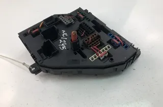 BMW 5 Series E60/E61 (2003-2010) Блок предохранителей 9264923 18053182