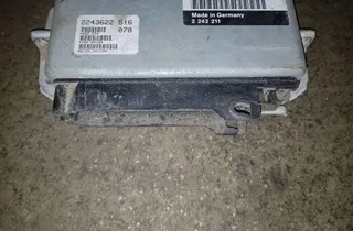 BMW 5 Series E34 (1988-1996) Engine Control Unit ECU 2242211,0281001077 33756987
