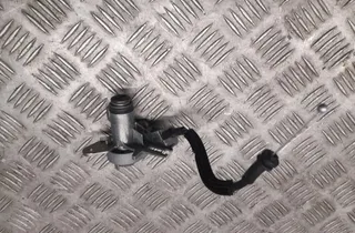 AUDI A8 D2/4D (1994-2002) Замок крышки багажника 8F0827573 33433956