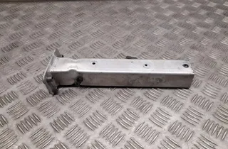 AUDI A8 D2/4D (1994-2002) Front Right Bumper Bracket 4H0806064E 33486640