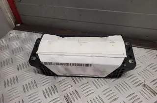 AUDI A4 B9/8W (2015-2024) Подушка безопасности панель салона 8W0880204J 33489556