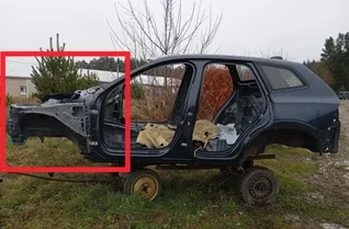 VOLVO XC60 2 generation (2017-2024) Front left quarter 33083586