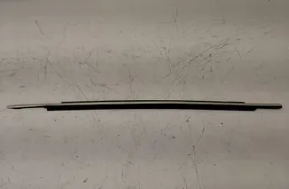 VOLVO XC90 1 generation (2002-2014) Стеклоуплотнитель передней правой двери 30753851 34358408