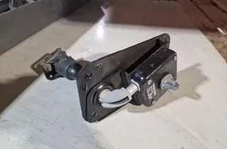 VOLVO XC90 1 generation (2002-2014) Spare Tire Wheel Mount 30714793 33877914