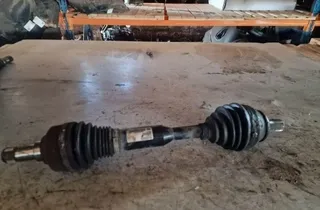 VOLVO XC60 1 generation (2008-2017) Front Left Driveshaft P31325101 33882966