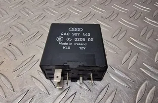 AUDI A8 D2/4D (1994-2002) Relays 4A0907440 31248310