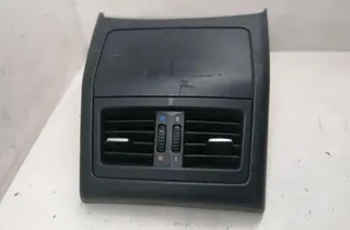 BMW 3 Series E90/E91/E92/E93 (2004-2013) Задняя воздушная решётка 58450713,51167132381,6932023 34251084