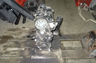 AUDI A4 B6/8E (2000-2005) Engine AWX 17389125
