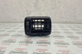 VOLKSWAGEN Passat B7 (2010-2015) Вентиляционные отверстия в приборной панели 3B0819704D 31475596