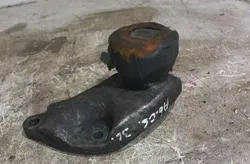 AUDI A6 C8/4K (2018-2024) Left Side Engine Bracket 8E0199339 31480015