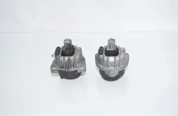 BMW 5 Series F10/F11 (2009-2017) Left Side Engine Mount 6860233,6860234,22116860234,22116860233 34844375