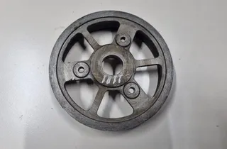 AUDI A6 C6/4F (2004-2011) Впускной шкив 059109111F 34011619