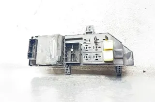 OPEL Signum C (2003-2008) Fuse box 24443147 34477182