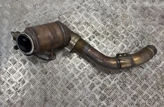 BMW M6 F06/F12/F13 (2012-2018) Catalyst 90602945 34826440