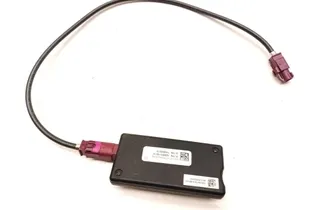 TESLA Model S 1 generation (2012-2024) TV блок 1032972-00-A 24295504