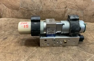 MERCEDES-BENZ SLK-Class R172 (2011-2020) Hydraulic pump A1728000030 34487918