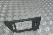 MITSUBISHI Pajero 4 generation (2006-2023) Другие части внутренней панели 8070A070 36332021