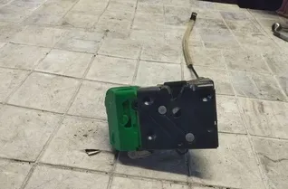 VOLVO S60 1 generation (2000-2009) Front Left Door Lock 8650548 21033446