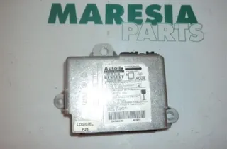 RENAULT Megane 2 generation (2002-2012) SRS Control Unit 8200280992,8200246183,7701069906,7701066508,7701063388,8200481128,8200411005,8200307801,8200246182 27828735