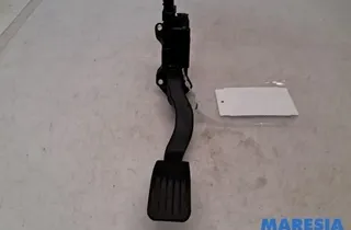 PEUGEOT 2008 1 generation (2013-2020) Throttle Pedal 1601CW,9671433780 31224078