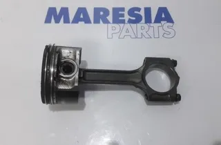 RENAULT Scenic 3 generation (2009-2015) Pistons Set M4R711,120A10836R,A2100EN20A 34148687