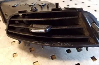 OPEL Zafira C (2012-2016) Вентиляционные отверстия центральной консоли 330188061,20885182 26148657