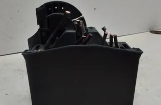 OPEL Zafira A (1999-2003) Блок предохранителей 09131668 34177865