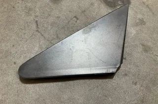 TOYOTA Corolla Verso 1 generation (2001-2009) Молдинг заднего левого крыла 601180F010 33802057