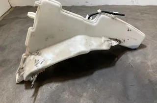 LAND ROVER Range Rover Evoque L538 (1 gen) (2011-2020) Window Washer Tank K8D217B613A,1057856 33803238
