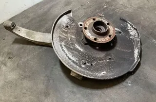 VOLVO XC60 1 generation (2008-2017) Front Right Wheel Hub 33803722