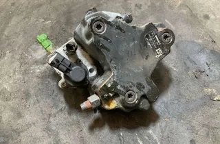 VOLVO XC70 2 generation (2000-2007) Fuel Pump 30756125,38787 33803762