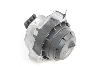 BMW 5 Series G30/G31 (2016-2023) Right Side Engine Mount 6860492 28179126