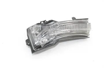 AUDI e-tron 1 generation (2018-2024) Передний левый указатель поворота 4KR949101 33508506