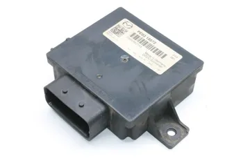 MAZDA CX-5 1 generation (2011-2020) Voltage Control Unit PE0318572 33555167