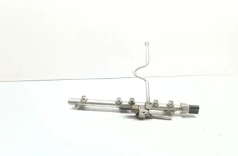 BMW 3 Series E90/E91/E92/E93 (2004-2013) Топливная рейка 7562474 33651911