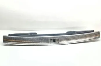 AUDI Q5 8R (2008-2017) Обделка замка багажника 8R0864513C 33656303