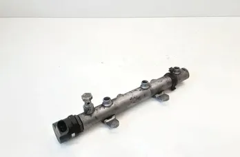 AUDI A6 C8/4K (2018-2024) Топливная рейка 059130090AA 33697543