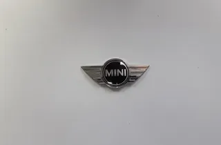 MINI Clubman F54 (2015-2024) Значок 7351373 35164202