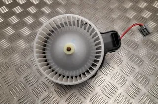 FORD Focus 3 generation (2011-2020) Нагревательный вентиляторный моторчик салона EB1D2B2PAA03 23370161