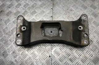 BMW 5 Series F10/F11 (2009-2017) Gearbox Mount Bracket 6781222 33816720