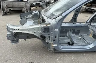 VOLVO XC60 2 generation (2017-2024) Front left quarter 30336994