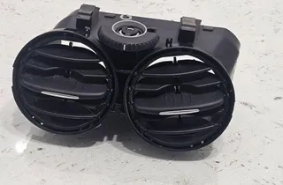 VOLKSWAGEN Golf 5 generation (2003-2009) Center console air vents 5M0819061 36328923