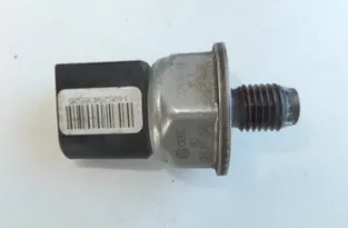AUDI A6 C6/4F (2004-2011) Датчик давления топлива 059130758 13714477