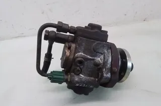 NISSAN X-Trail T30 (2001-2007) Fuel Pump 16700AW420 35068998