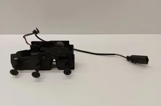 AUDI A4 B8/8K (2011-2016) Замок капота 8D0973822,8T0823509 34330719