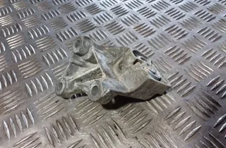 VOLVO XC90 1 generation (2002-2014) Left Side Engine Bracket 08649262 35782494