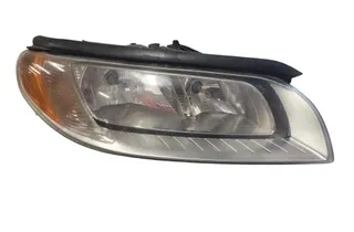 VOLVO V70 2 generation (2000-2008) Front Right Headlight 31214352 33028879