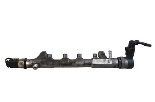 VOLKSWAGEN Passat B6 (2005-2010) Топливная рейка 03L130089J 33849341